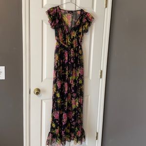 Very beautiful maxi dress